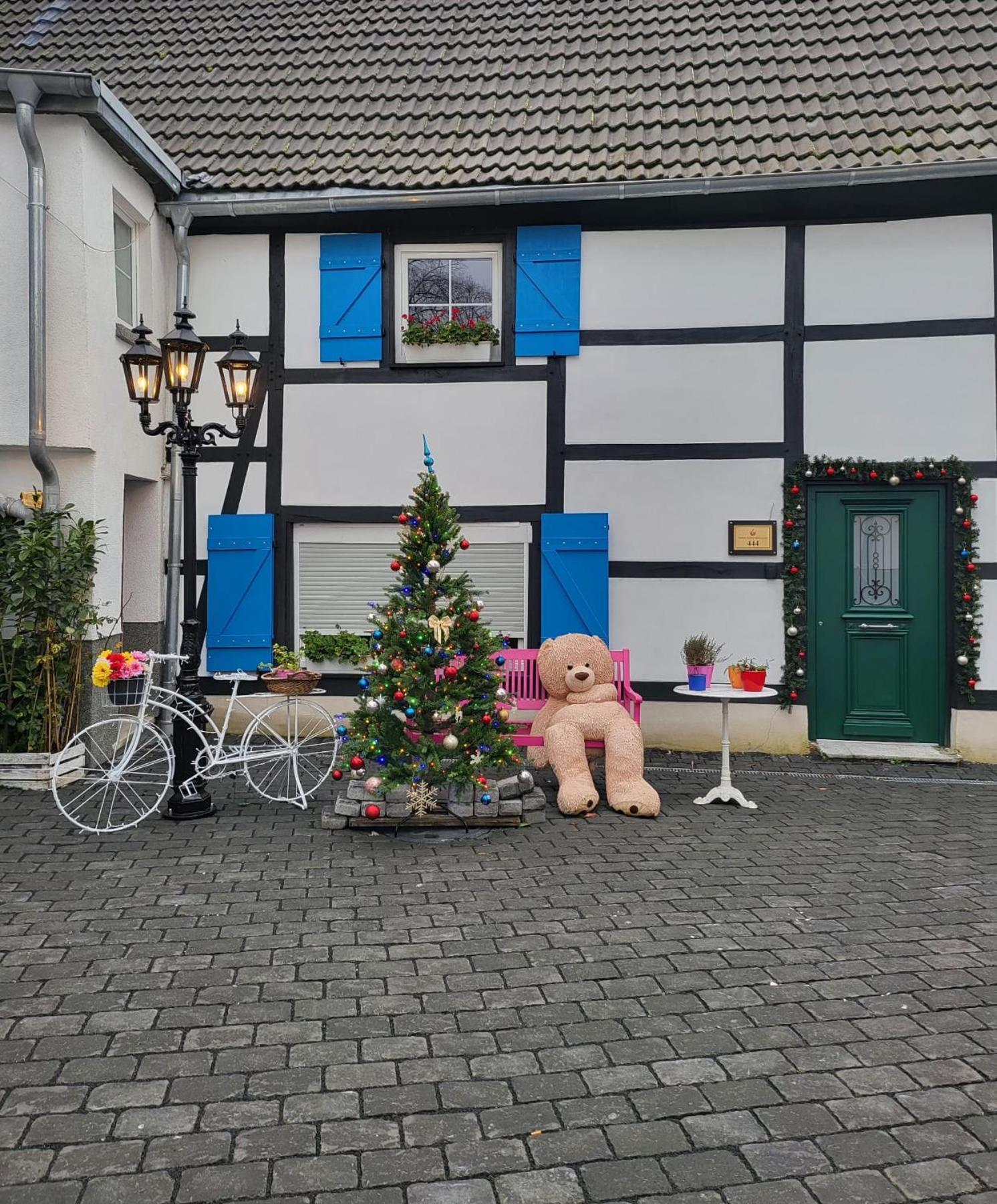 Ny-Golden Apartments-Dortmund Airport Екстер'єр фото